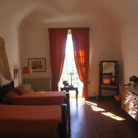 Sleeps 2 Pool Wifi T763852 *